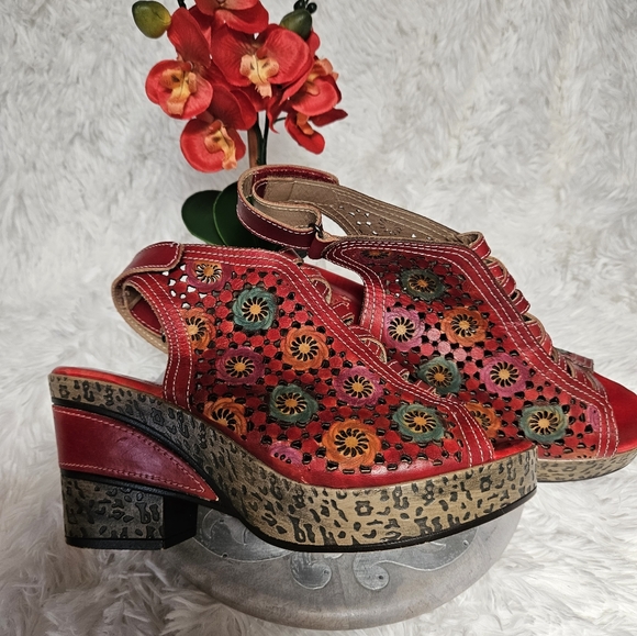 Spring Step Patrizia Red Sandals - Picture 2 of 4